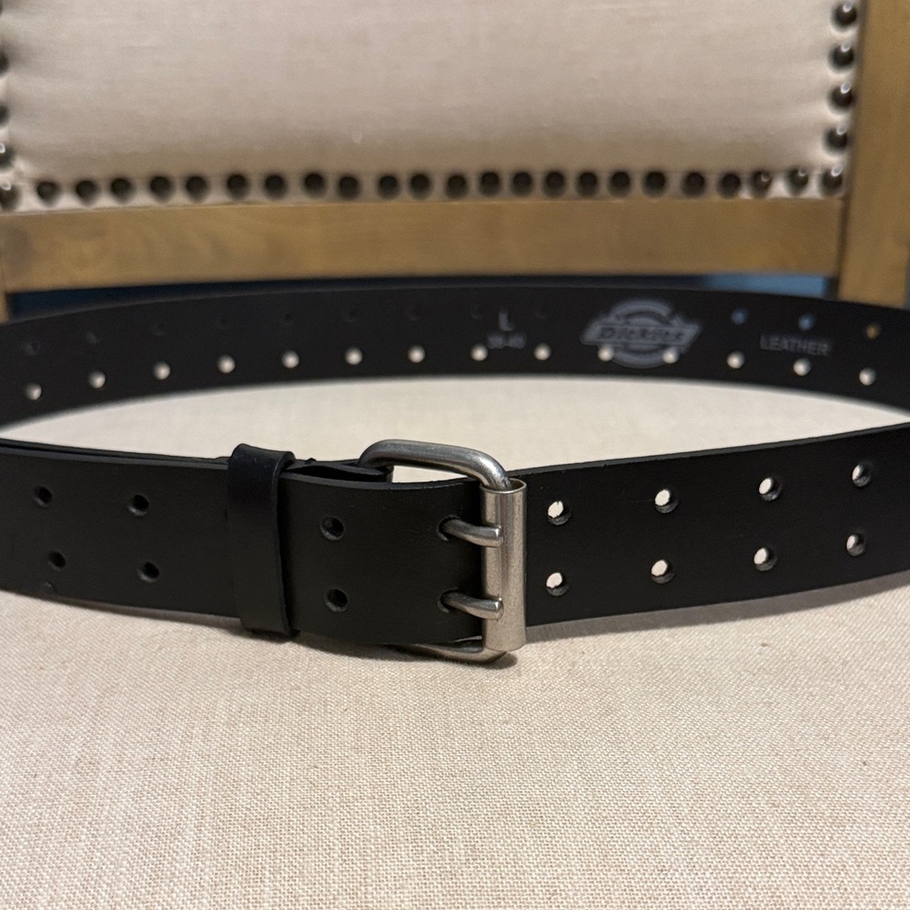 Dickies Men’s Black Leather Belt, Size 38-40
